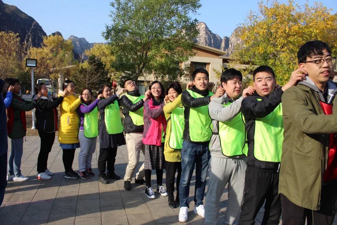 同心携手 共铸非凡